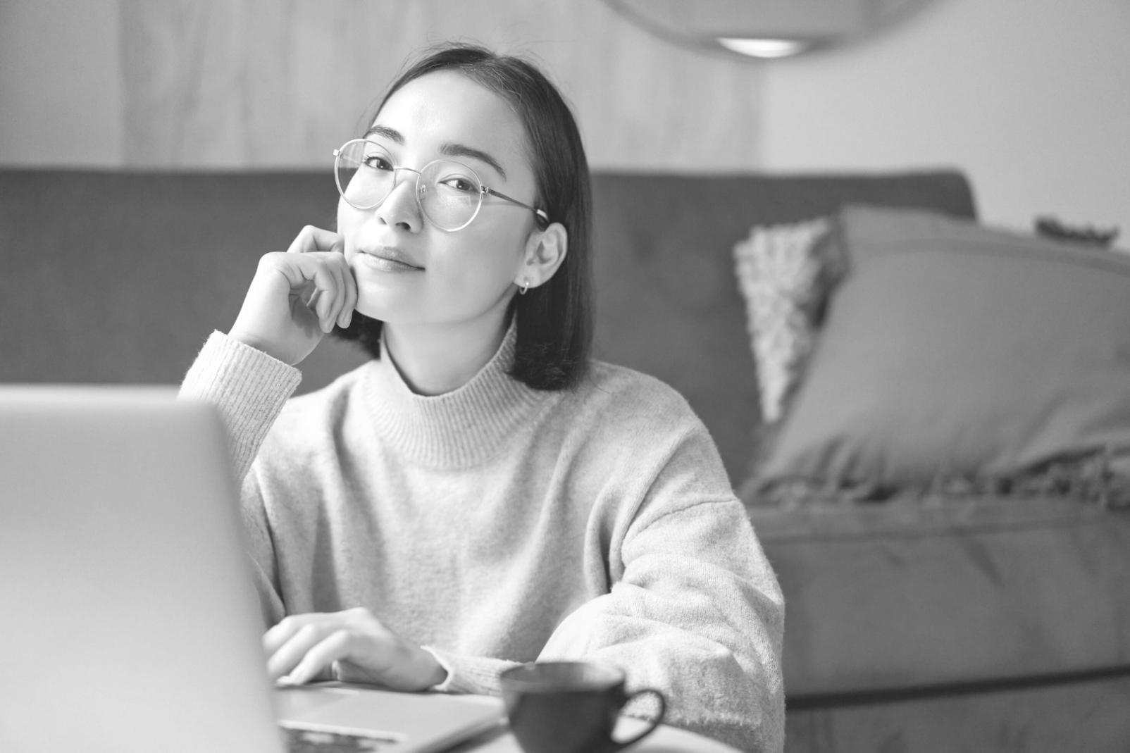 Analytische Darstellung von Sicherheitsdaten auf mehreren Bildschirmen