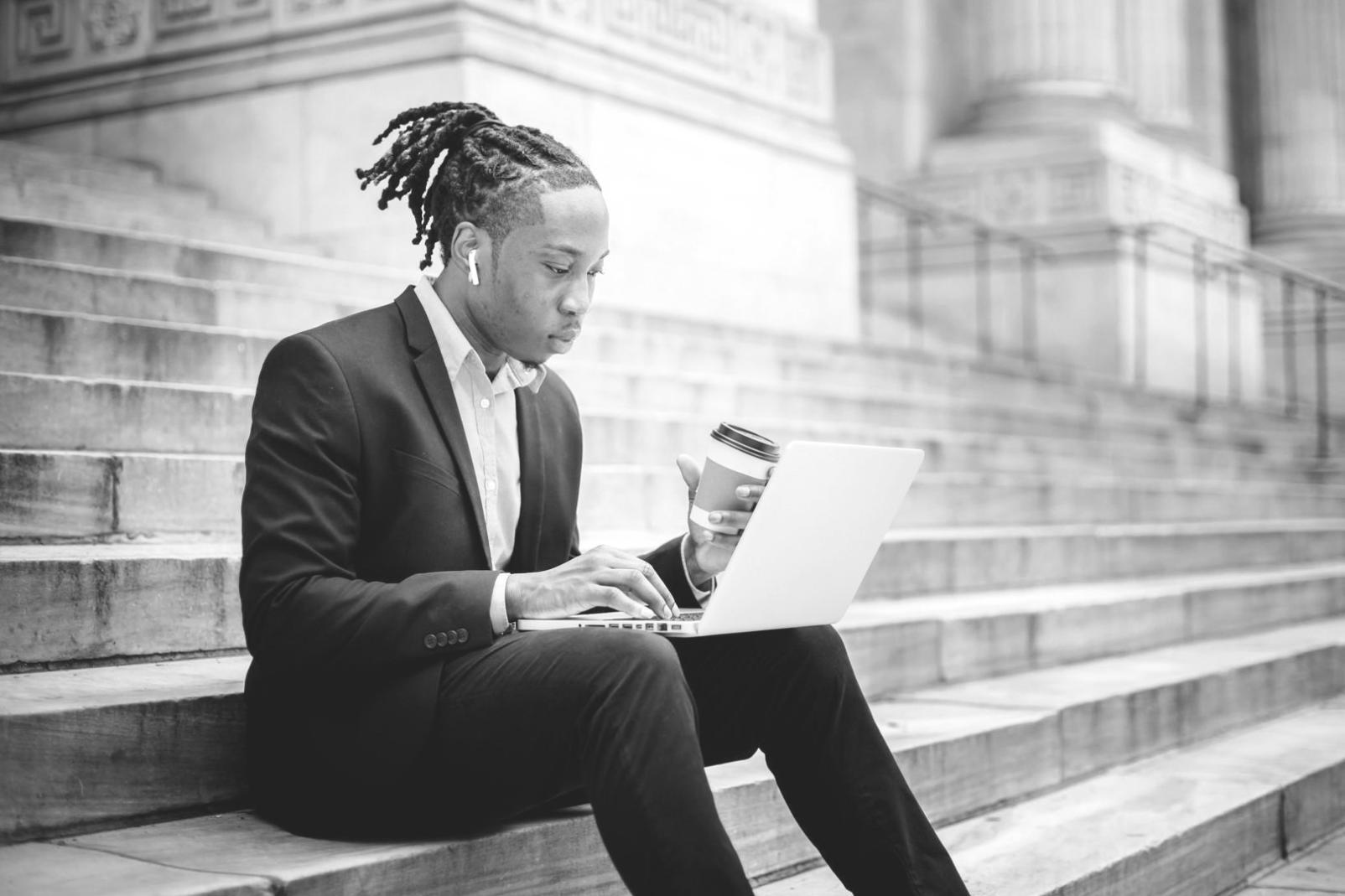 Professionelle Lernumgebung für Cybersicherheit mit modernen Technologien