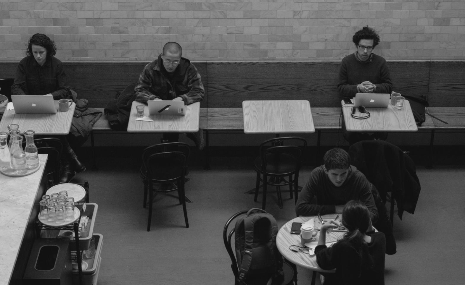 Moderne Cybersicherheitsschulung für Finanzexperten